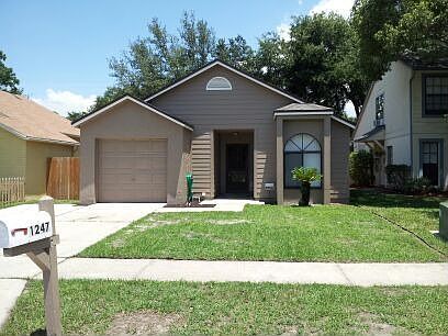 1st image of 1247 Pin Oak Dr