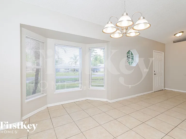 468 Dove Dr — Photo 4
