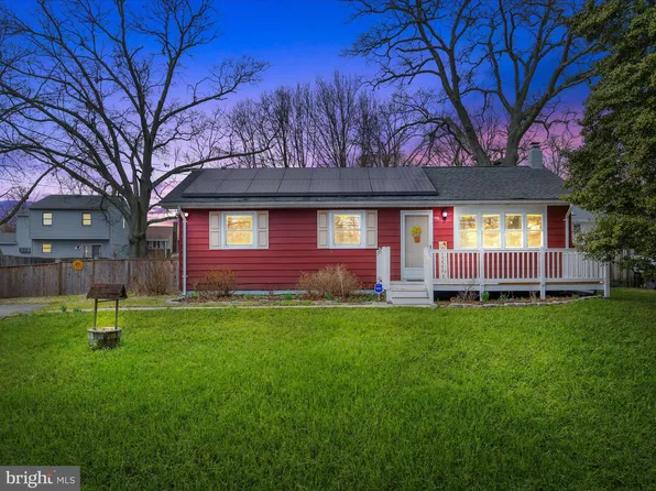 156 Maryland Ave, Pasadena, MD 21122