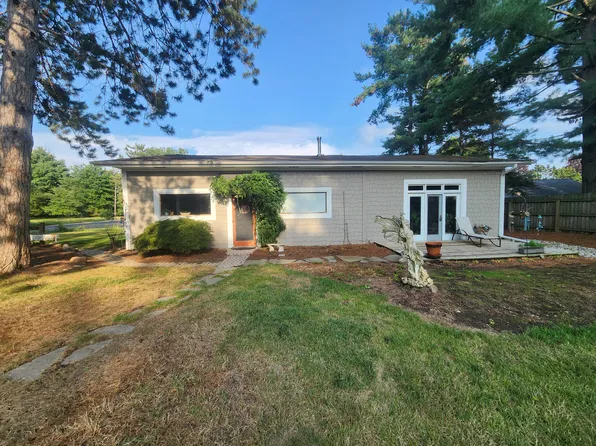 649 Leddy Rd #2, Saginaw, MI 48609