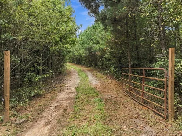 208 Garner Rd, Cornelia, GA 30531
