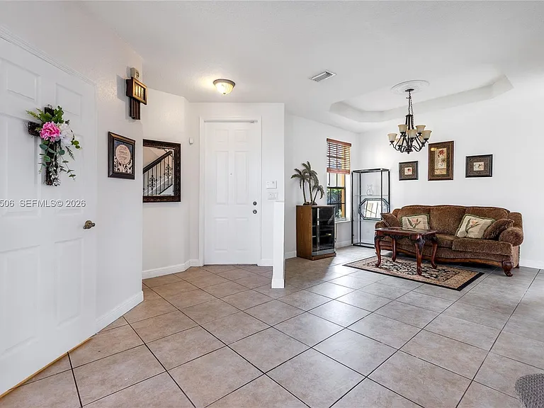 5271 SW 141st Ter — Photo 8