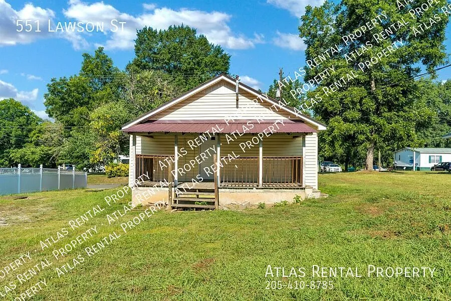 Charming & Move-In Ready 2-Bedroom Home in Talladega! — Photo 3