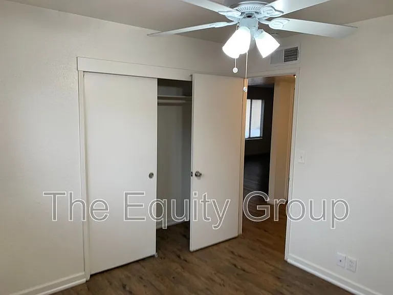 3912 W Meadow Ave — Photo 18