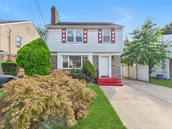 12 Bernhard Street, Hempstead, NY 11550