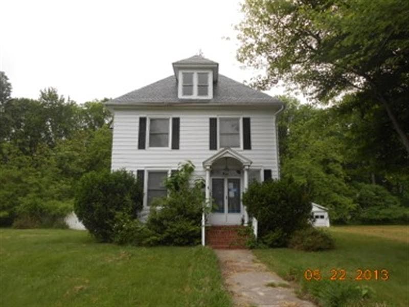 1st image of 1306 Glasgow St