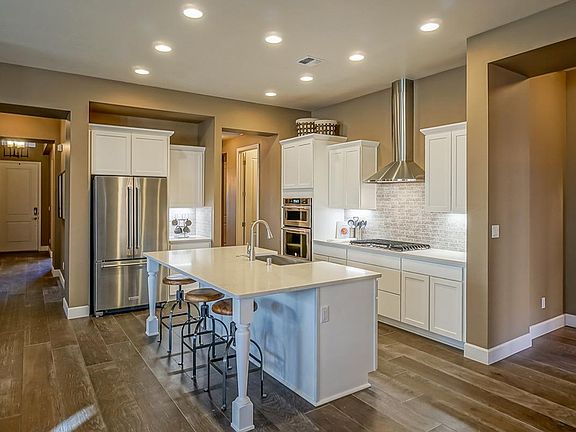 Kitchen - Victoria Holly Estates