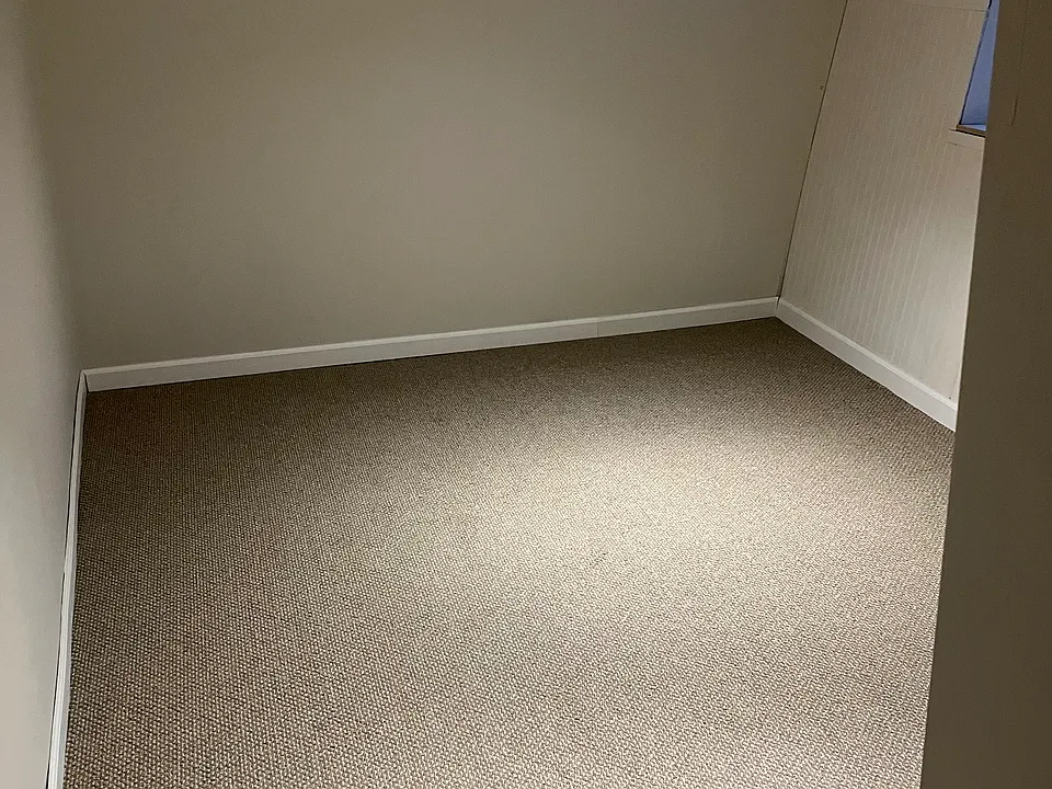 Bedroom, new carpet, has egress window