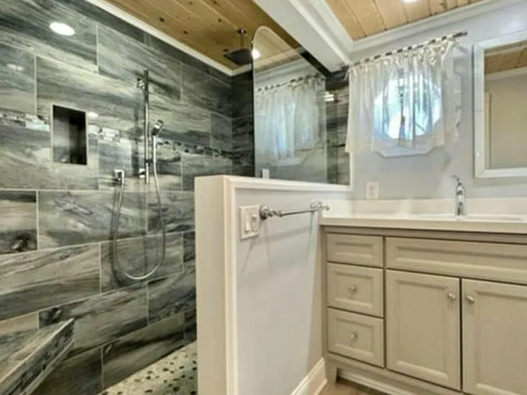 698 Forsyth St #2 — Photo 18