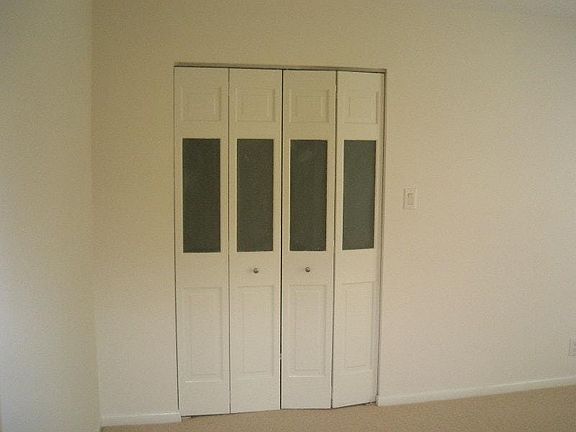 5th image of 12 Stoneridge Cir