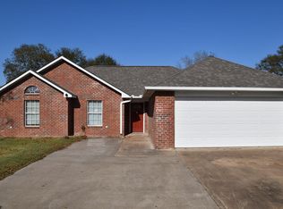 122 Woodcrest St, Elkhart, TX