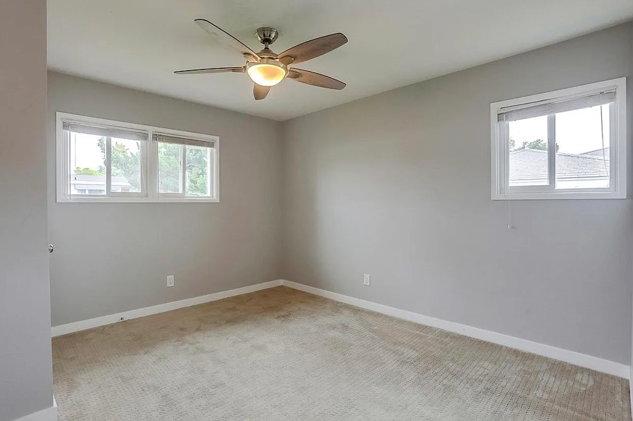 3 bed, 1240 sqft, $4,200 — Photo 4