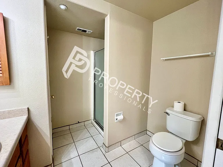796 Castle Valley Blvd #E — Photo 9