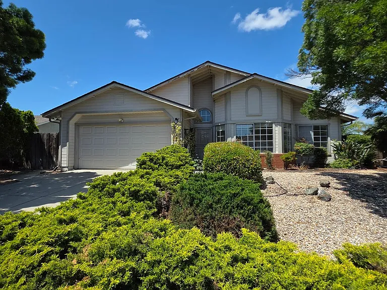 4199 Sequoia Dr — Photo 1