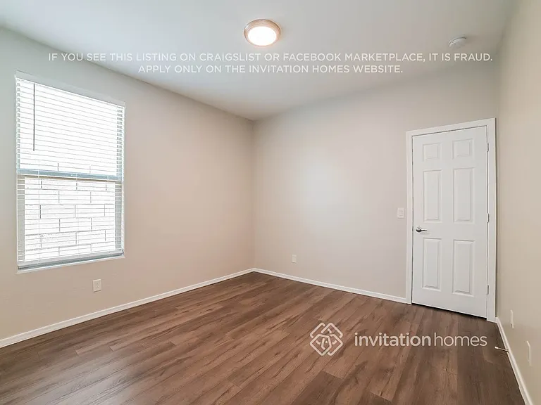 18178 W Ivy Ln — Photo 8