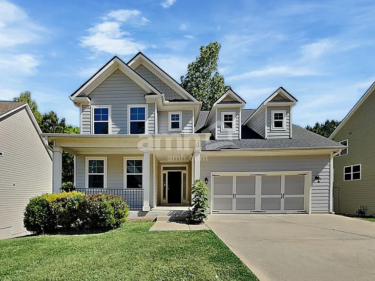 103 Kirk Dr — Photo 1