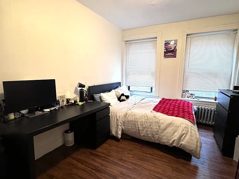 868 Huntington Ave #2 — Photo 8
