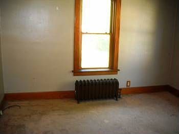 3rd image of 8815 S Main St