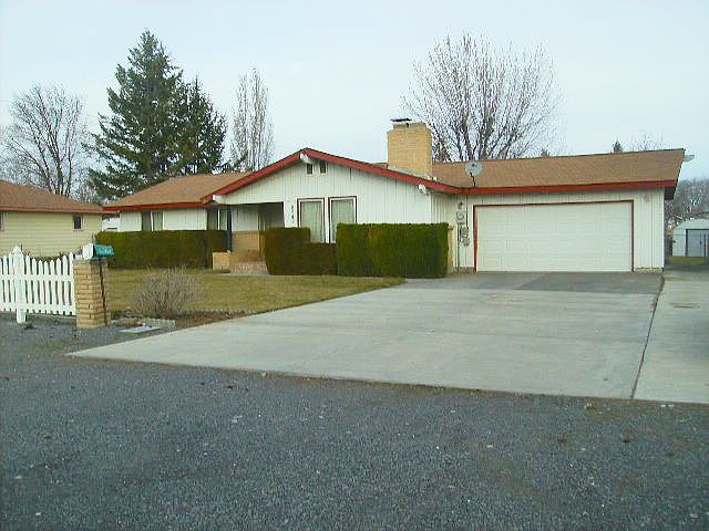 1st image of 8542 Hillcrest Dr NE