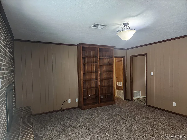 1203 Oates Rd — Photo 21