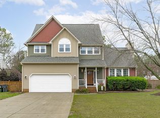 320 Cayman Ave, Holly Springs, NC 27540