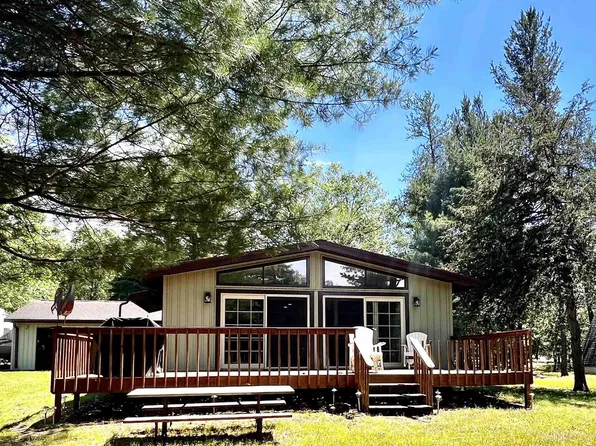 329 Penhurst Way, Nekoosa, WI 54457