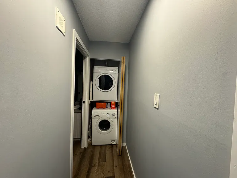 201 Victor Lewis Dr — Photo 10