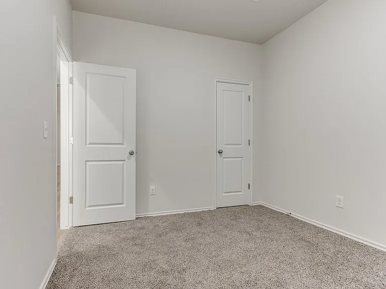 1541 Pavy Pkwy — Photo 34