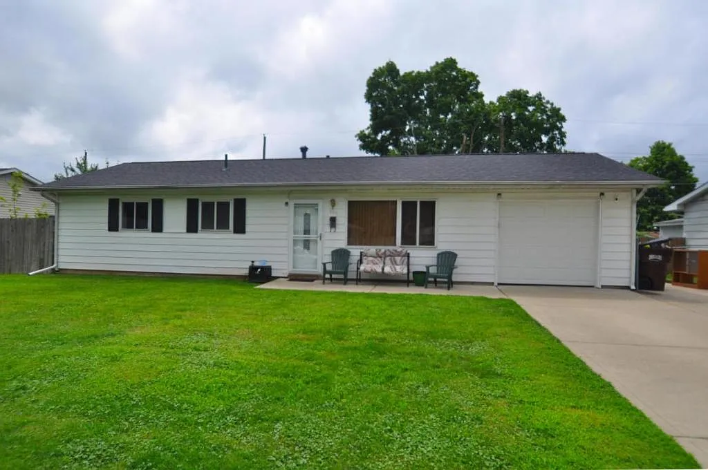 869 Hillridge Rd photo 1