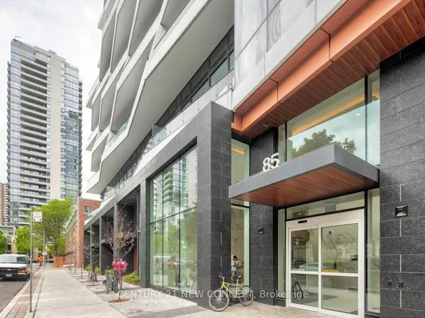 85 Wood St #2708, Toronto, ON M4Y 2P8