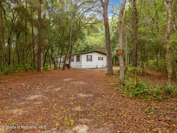 4550 Oakfield Cir, Dade City, FL 33523