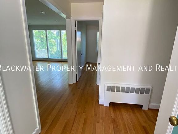 3rd image of 1519 Fairway Pl