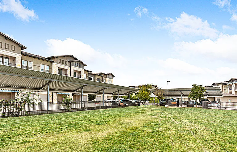 Hickory Creek Ranch Apartments — Photo 7