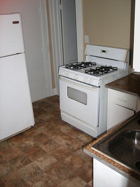 2nd image of 4212 E 58th St