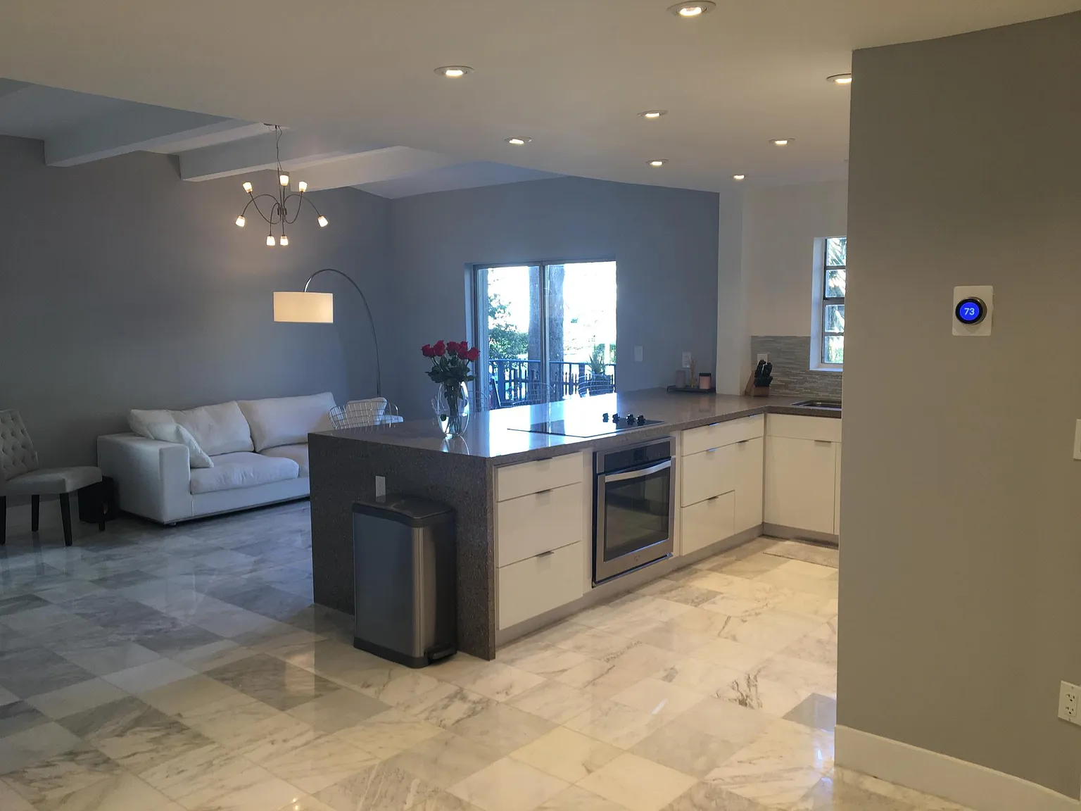 2 bed, 1076 sqft, $4,400 — Photo 3