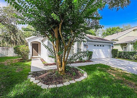 1st image of 2136 Brandon Park Cir