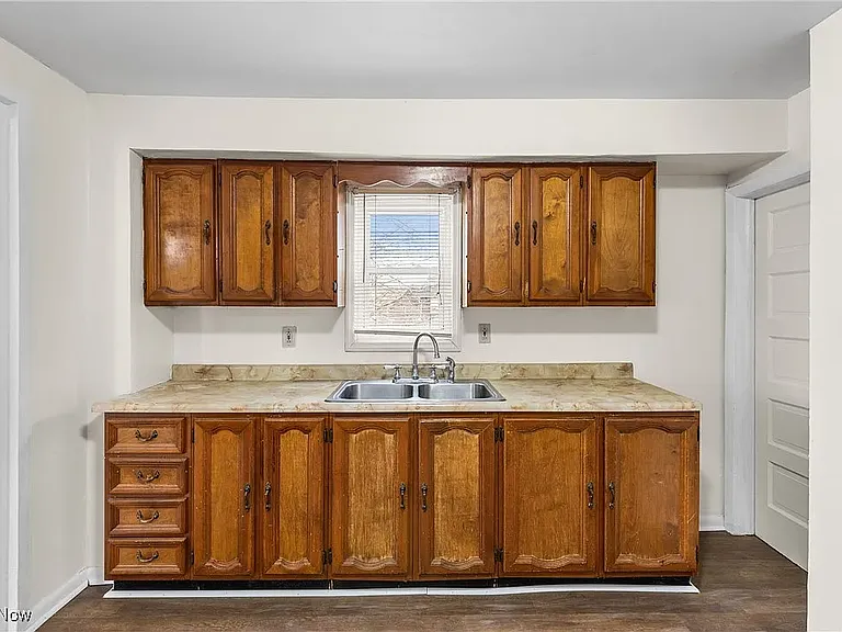 1542 Euclid Ave #1 — Photo 7