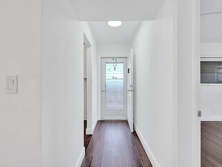 2640 Garden Dr S #301 — Photo 13
