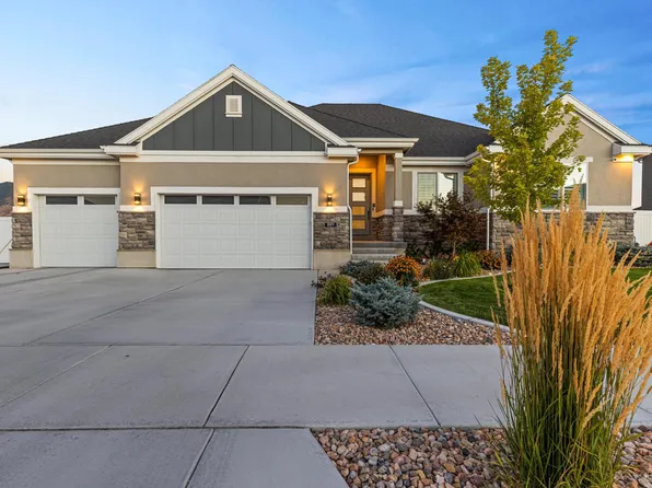 889 W Sagewood Dr, Stansbury Park, UT 84074