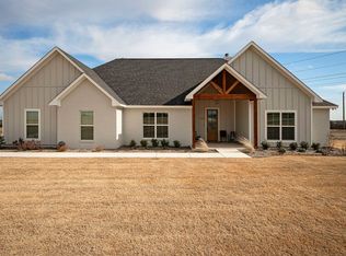 110 Quail Ridge Ct, Decatur, TX 76234