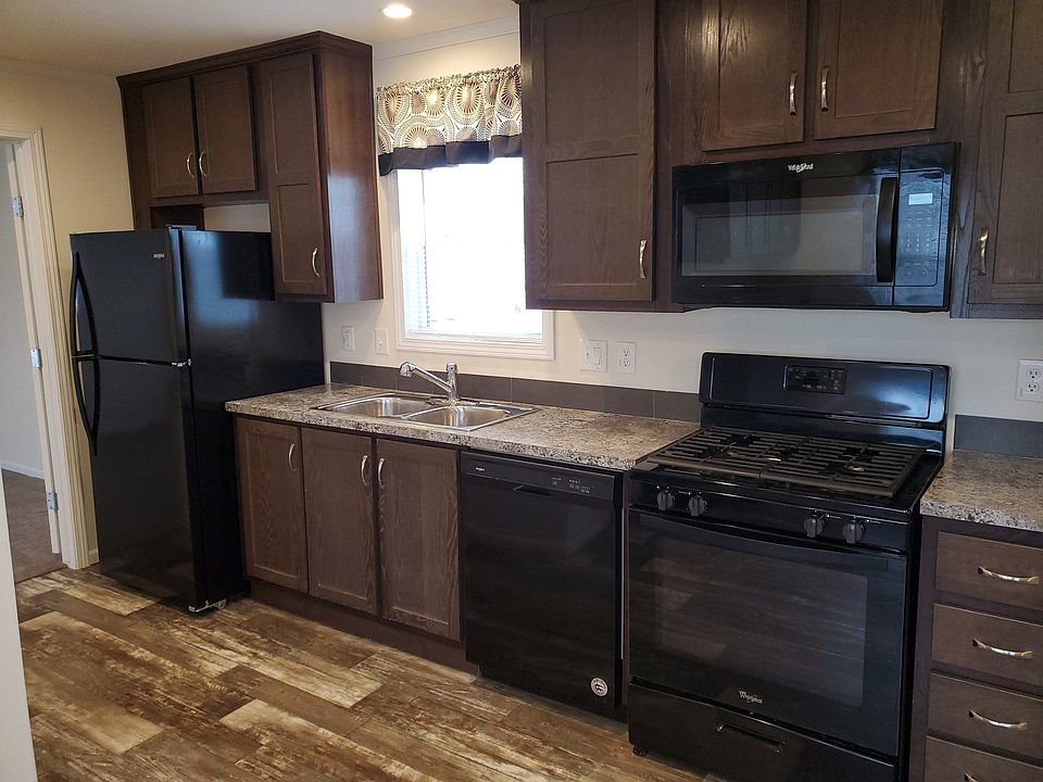 1st image of 7040 Shawnee Dr #187