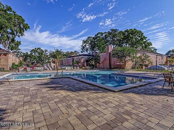 3rd image of 5201 Atlantic Blvd Unit 15
