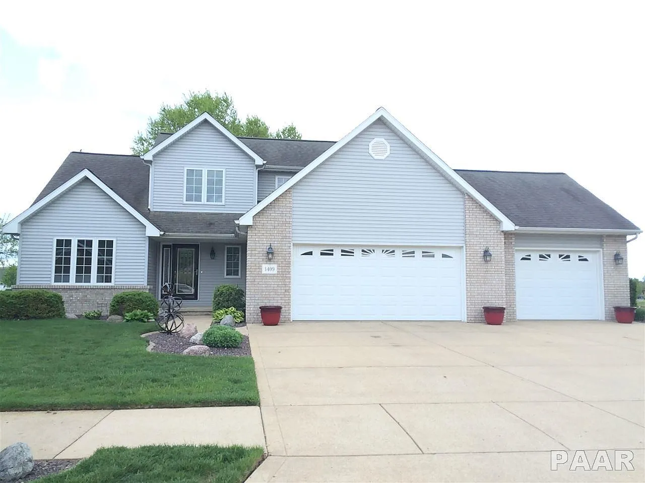 1409 Hardt Ct photo 1