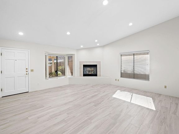 2nd image of 53715 Avenida Rubio