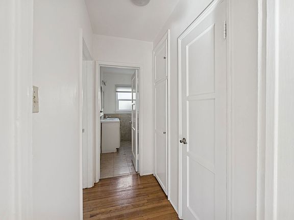 5th image of 1556 S Beverly Glen Blvd #1556