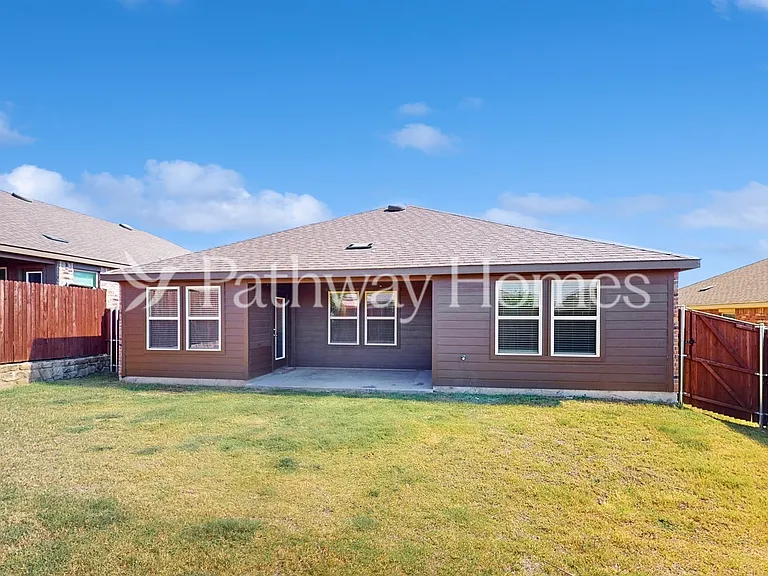 957 English Dr — Photo 19