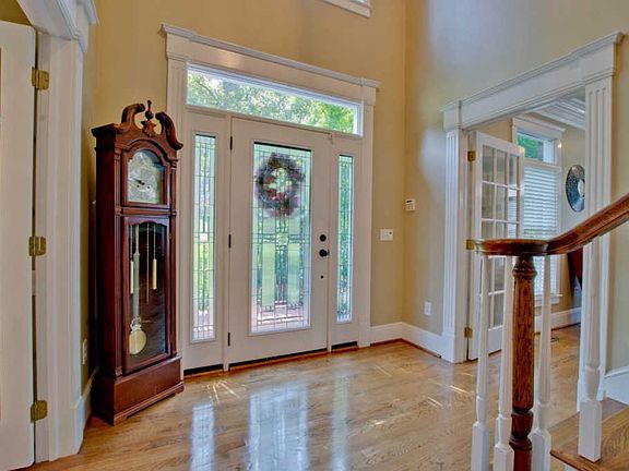 4th image of 2953 Hampton Cove Way SE