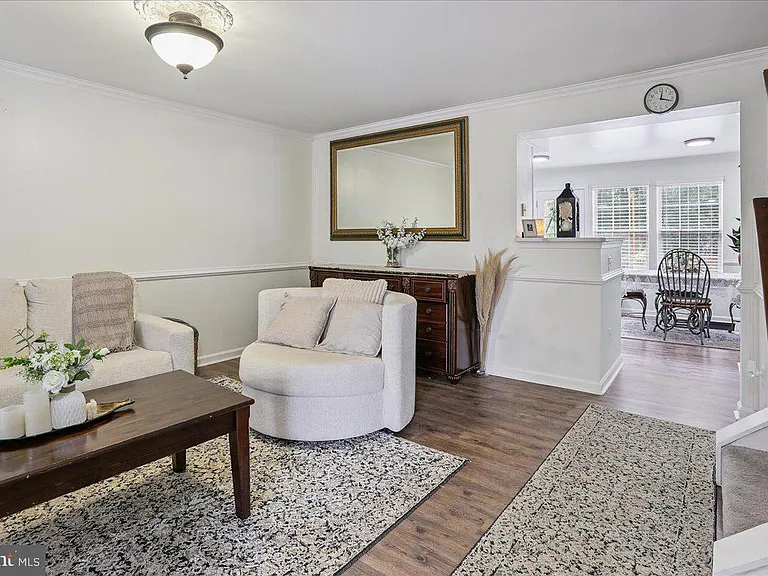 9781 Mock Orange Ct — Photo 2