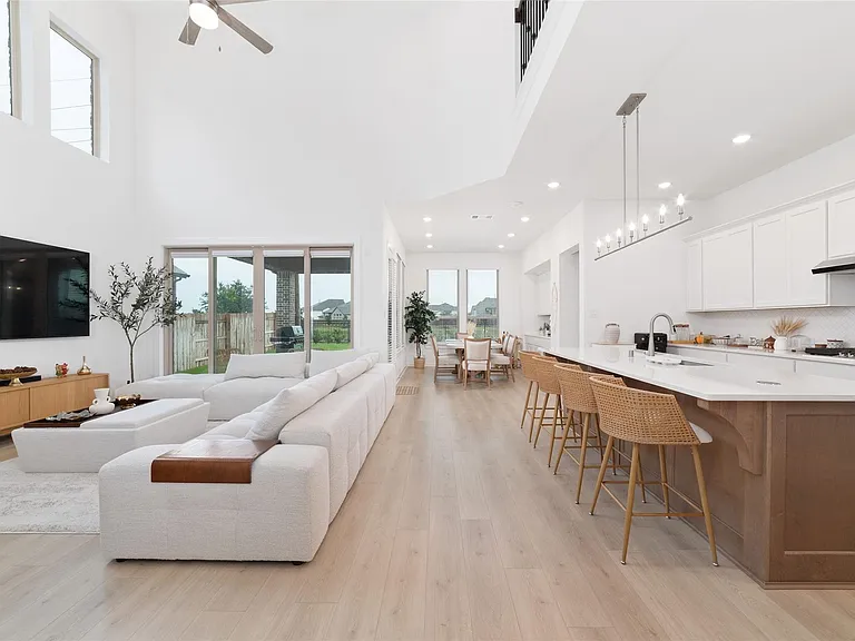 24711 Hibiscus Garden Way — Photo 13