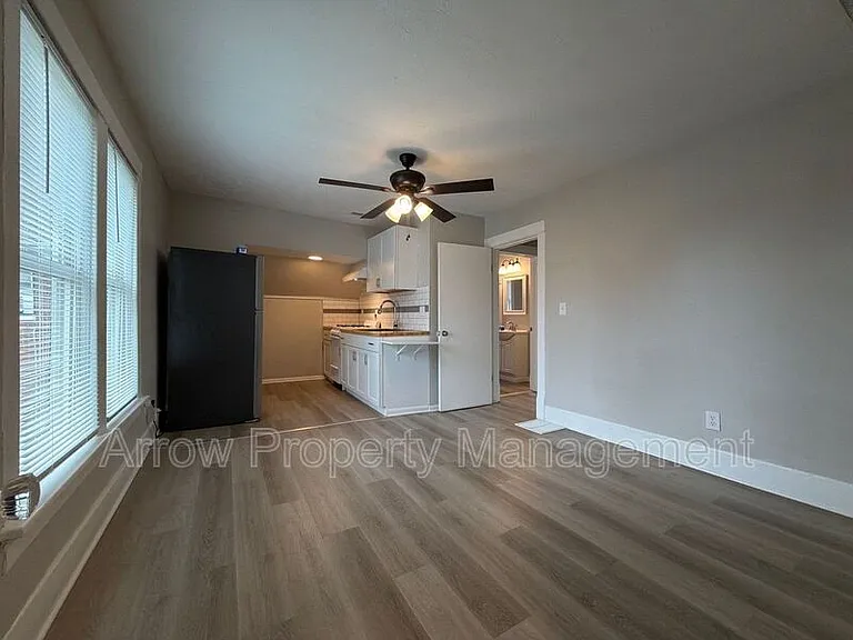 136 N 27th St #2 — Photo 6